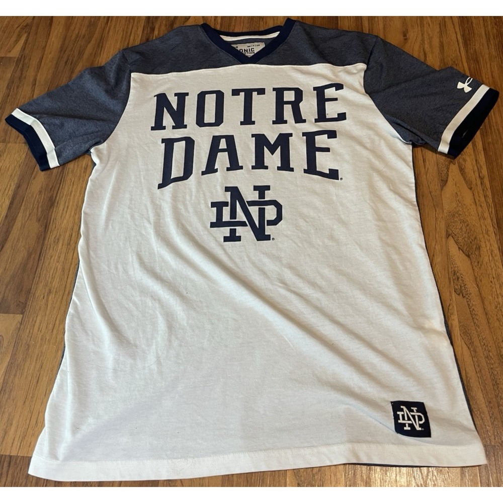 Under Armour Notre Dame Fighting Irish Shirt Mens Small Navy White Iconic V-Neck